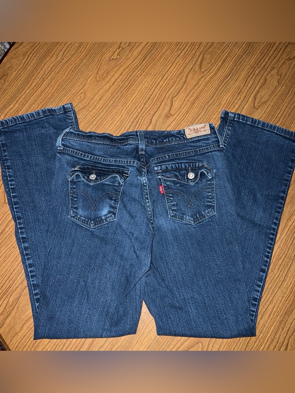 Levi Womens Bootcut Jeans Size 4 Short W27 Darker Wash - Picture 2 of 7